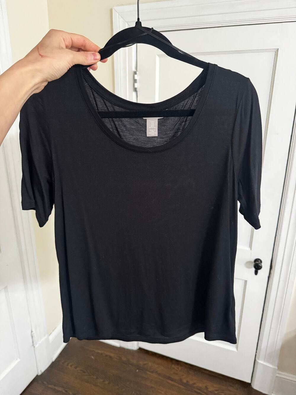 H&M Black Short-Sleeve Scoop Neck Shirt